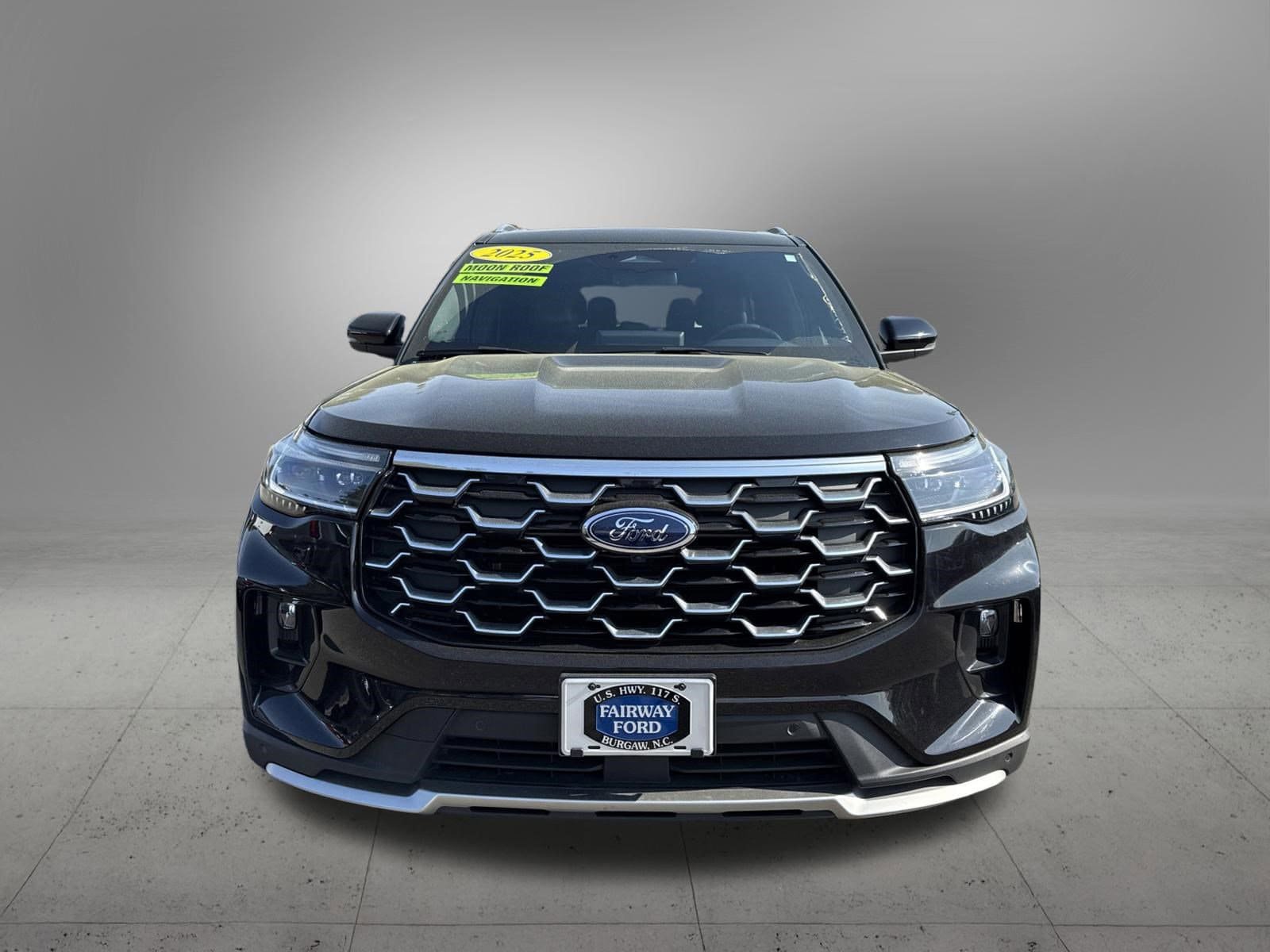 Used 2025 Ford Explorer Platinum w/ Ultimate Package image 7