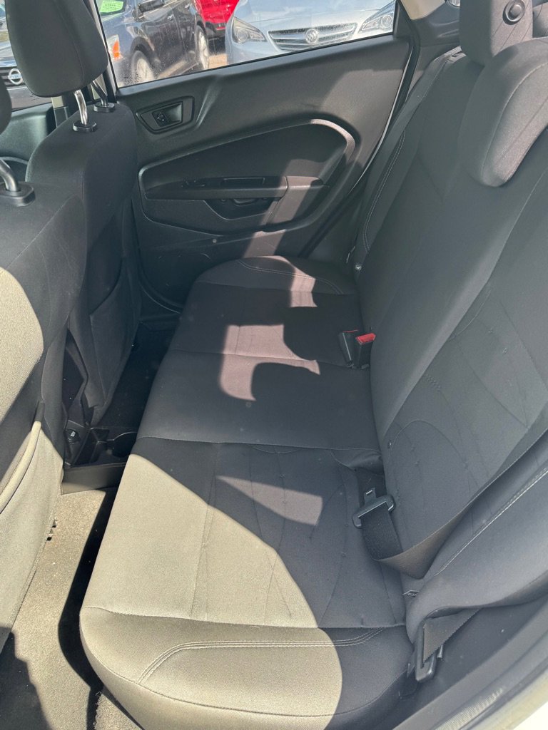 Used 2017 Ford Fiesta SE FWD image 10