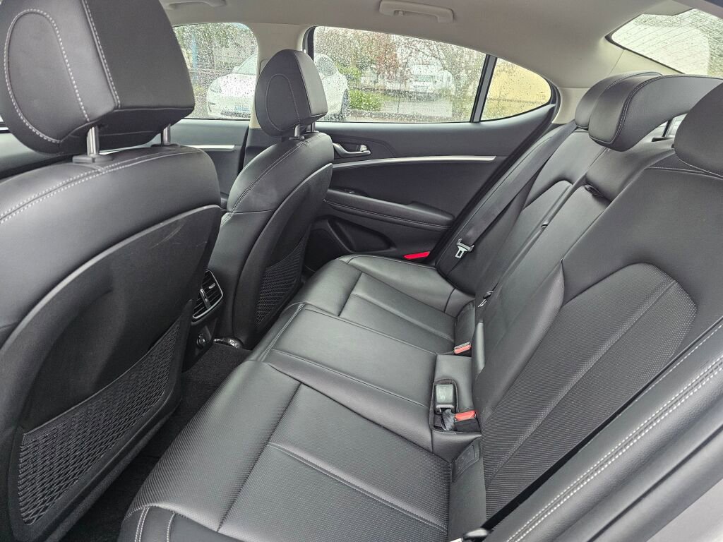 Used 2023 Genesis G70 2.0T image 20