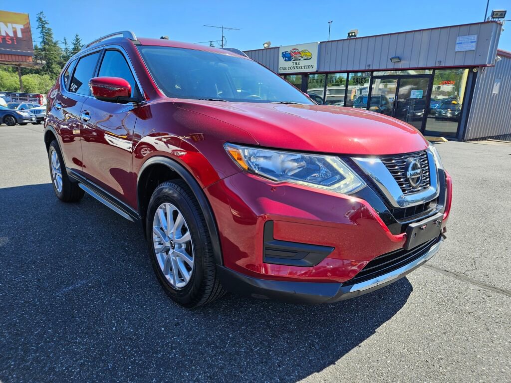 Used 2018 Nissan Rogue SV image 3