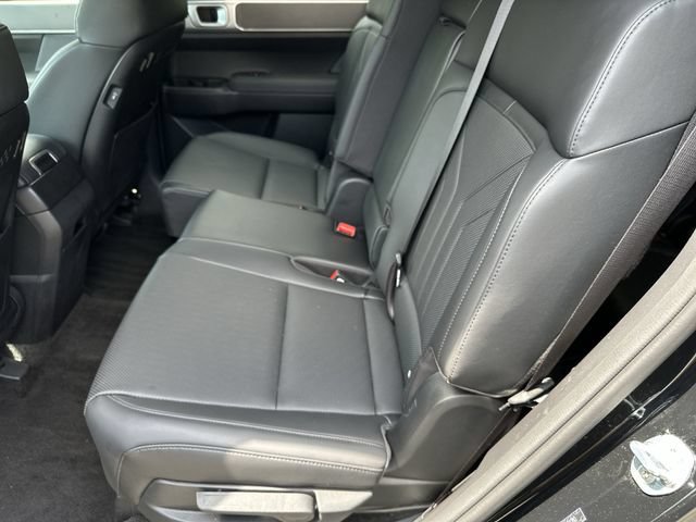Used 2026 Hyundai Santa Fe SEL FWD image 23