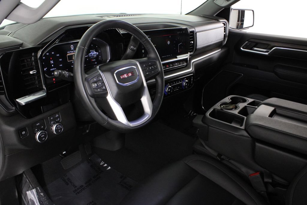 Used 2026 GMC Sierra 1500 SLT AWD/4WD image 17