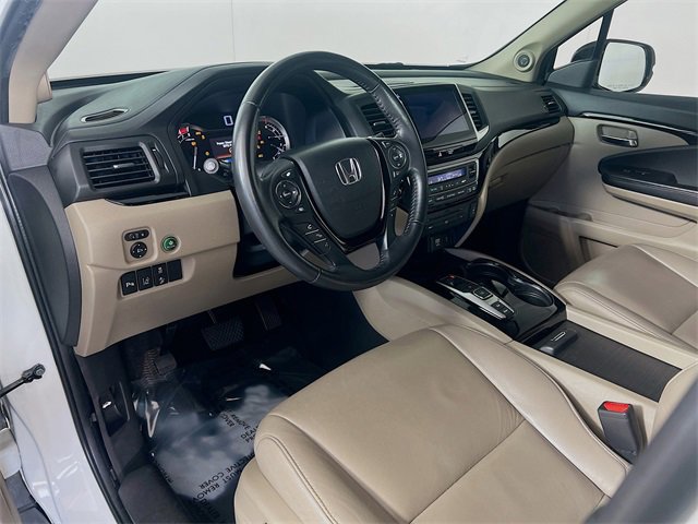 Used 2018 Honda Pilot Touring image 10