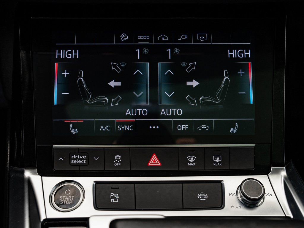 Used 2021 Audi e-tron Premium w/ Convenience Plus Package AWD/4WD image 36