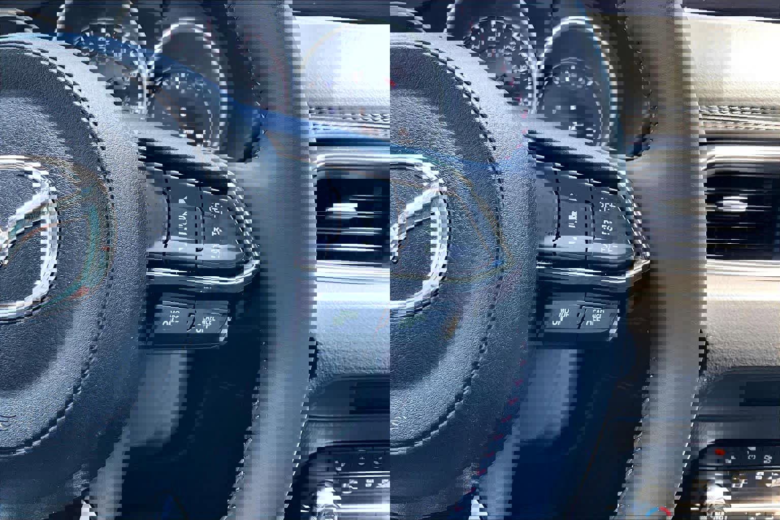 Used 2023 MAZDA CX-5 Carbon Edition image 23