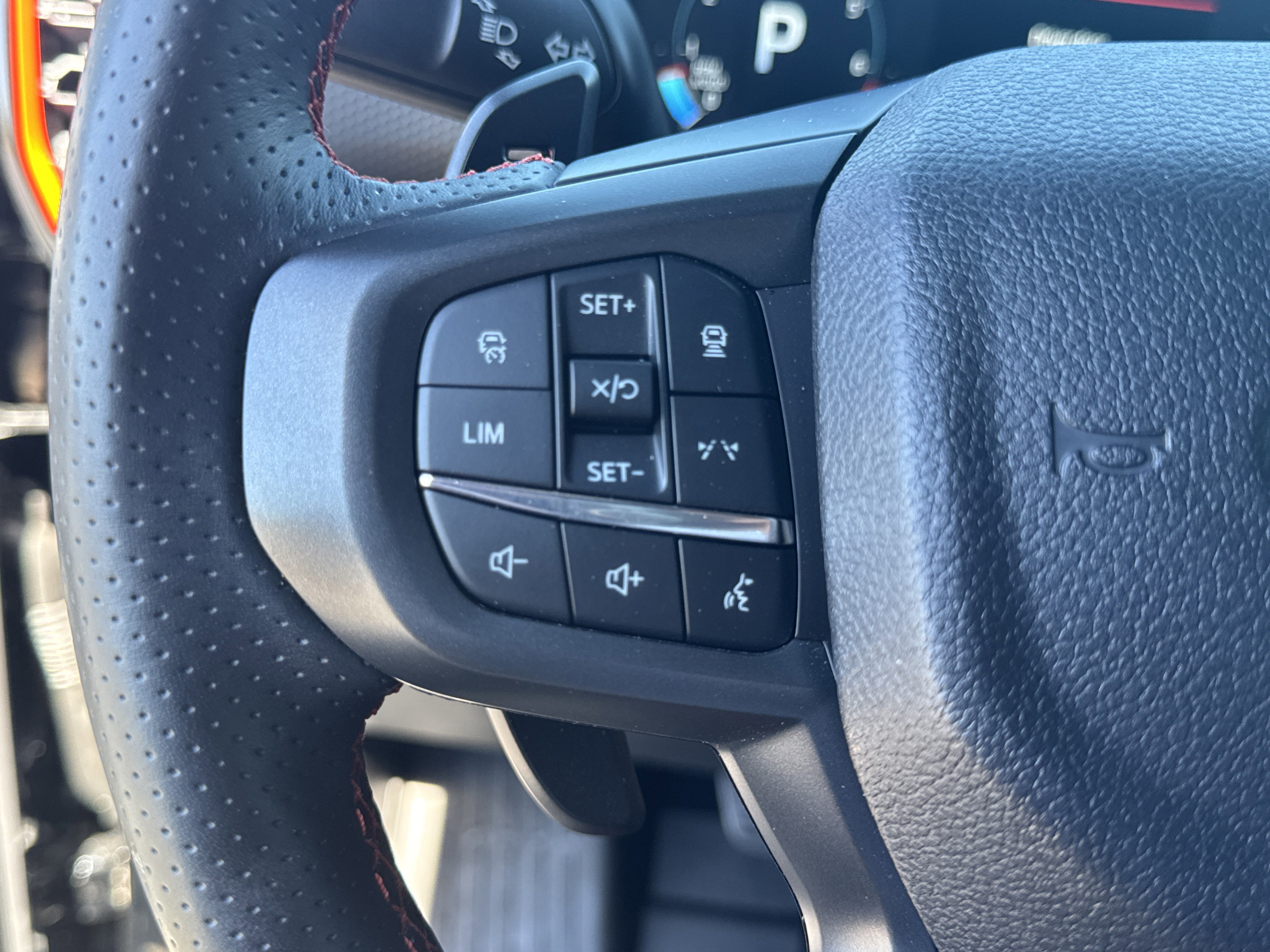 Certified 2025 Ford Ranger Raptor AWD/4WD image 35