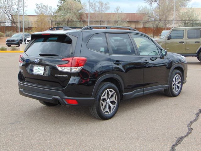 Certified 2023 Subaru Forester Premium image 4