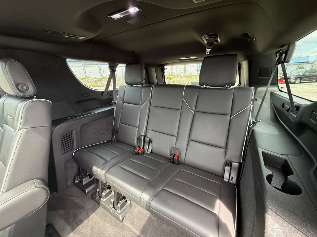 Used 2021 Cadillac Escalade ESV Premium Luxury w/ Driver Assist Tech Package AWD/4WD image 36
