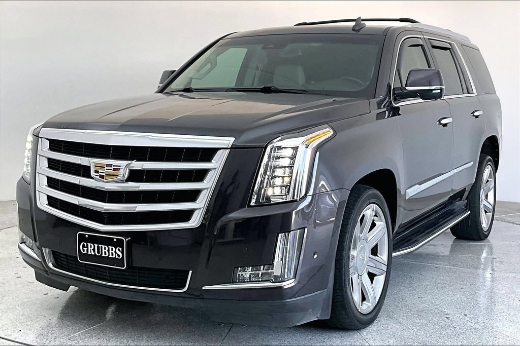 Used 2017 Cadillac Escalade Luxury AWD/4WD image 12