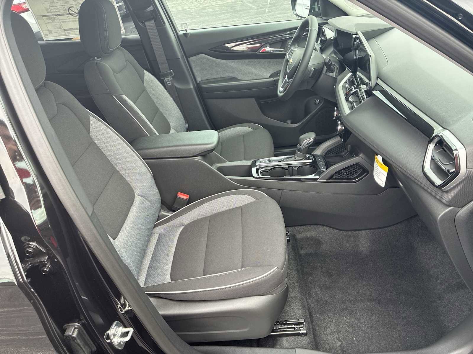 New 2026 Chevrolet TrailBlazer LT w/ Convenience Package image 25