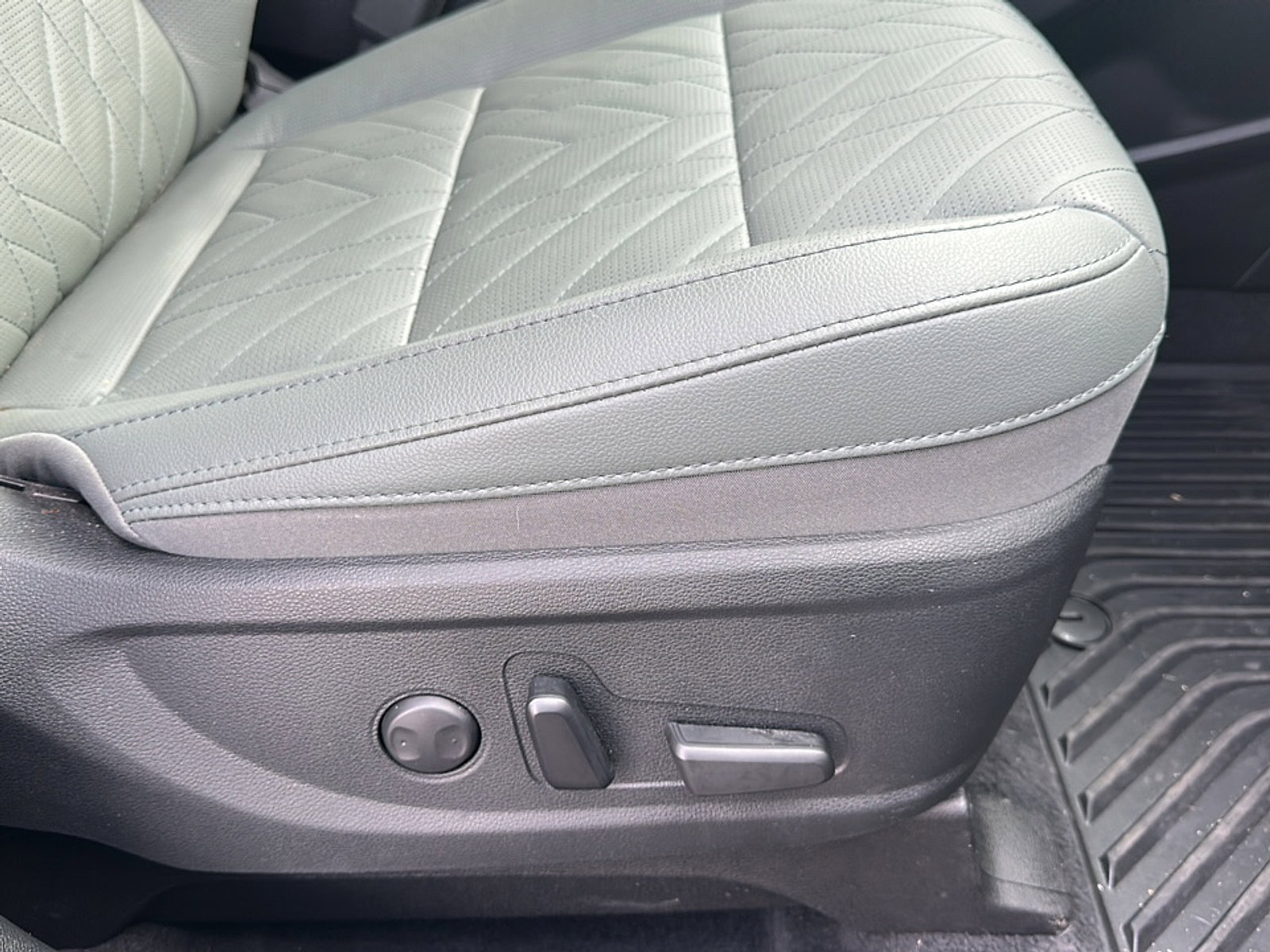 Used 2024 Kia Telluride EX X-Line image 26