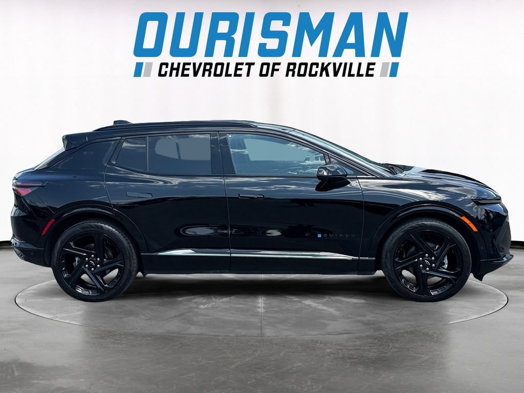 Used 2024 Chevrolet Equinox EV RS FWD image 7