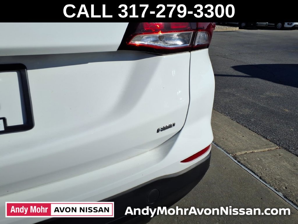 Used 2022 Chevrolet Equinox LS AWD/4WD image 12