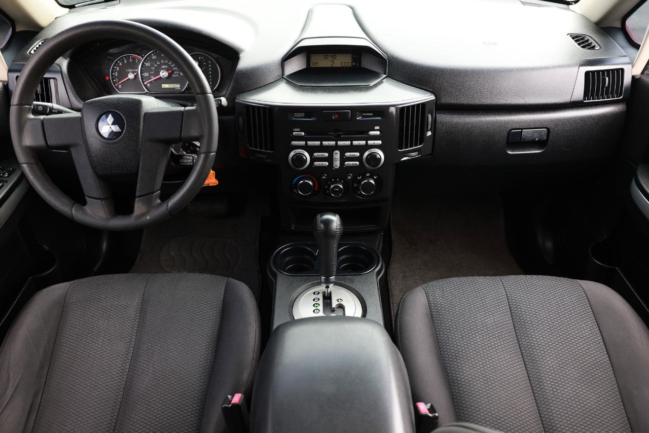 Used 2011 Mitsubishi Endeavor LS AWD/4WD image 2