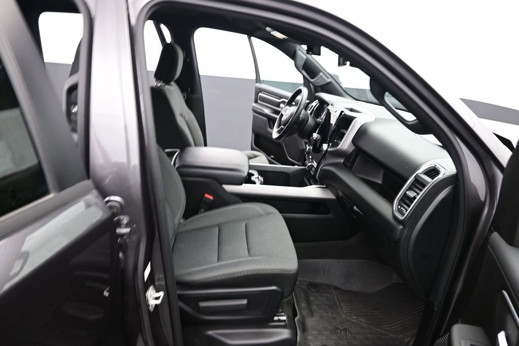 Used 2024 RAM 1500 Big Horn AWD/4WD image 24