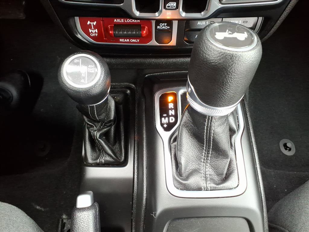 Used 2024 Jeep Wrangler Willys image 16