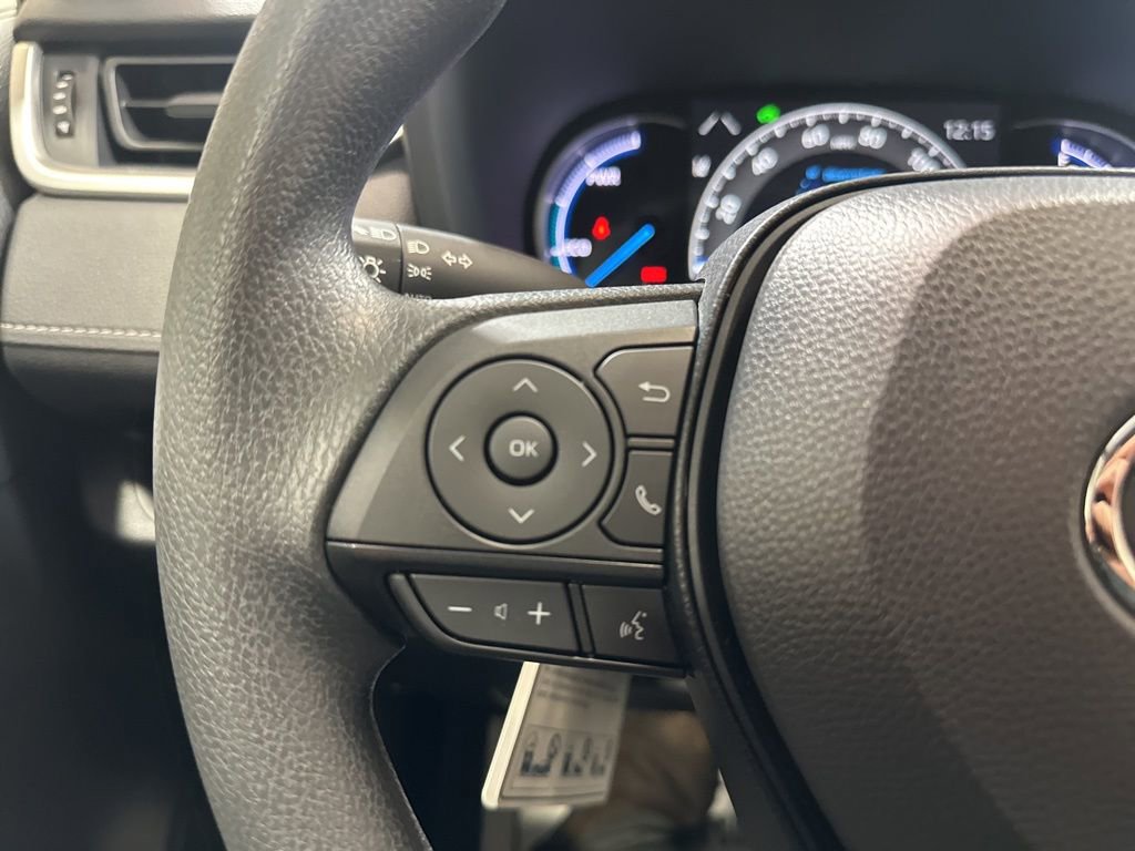 Used 2025 Toyota RAV4 XLE image 27