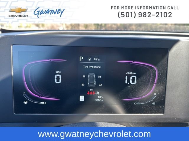 Used 2025 Kia Sportage LX image 15