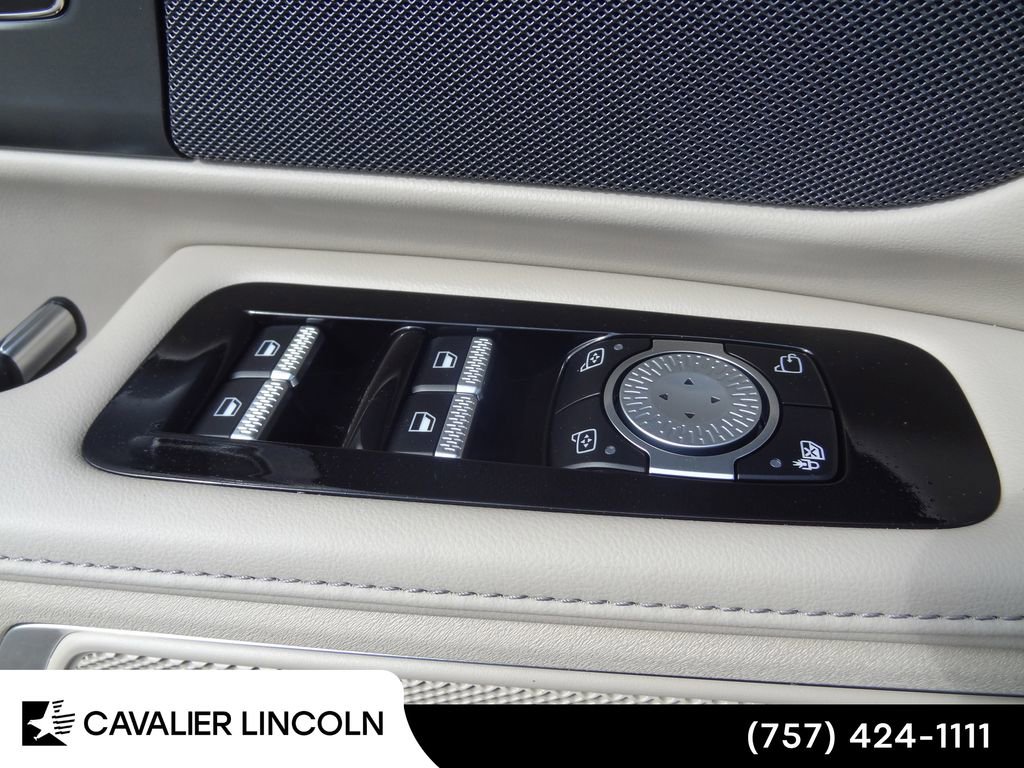Certified 2025 Lincoln Nautilus Premier image 16