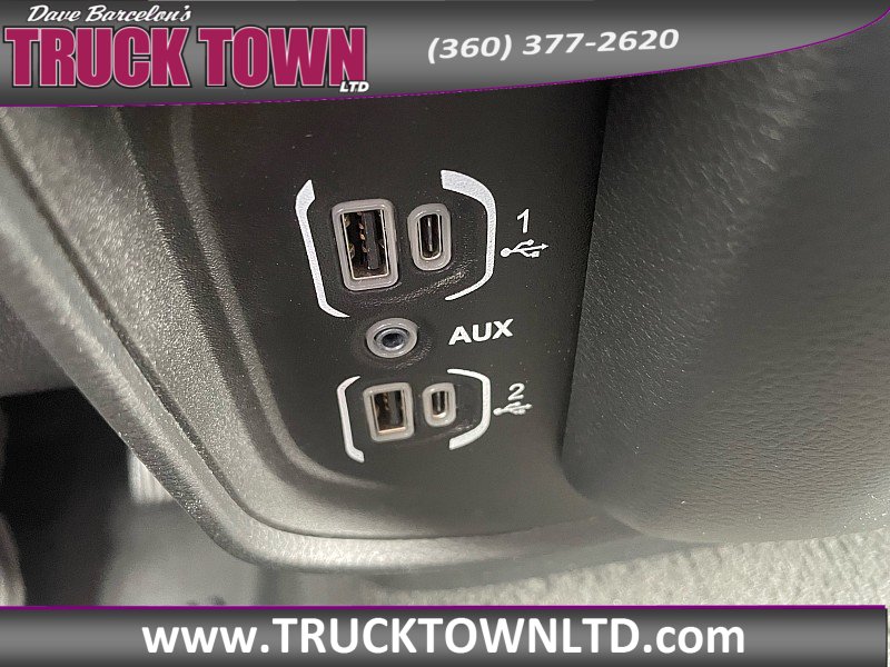 Used 2022 RAM 1500 Big Horn AWD/4WD image 32