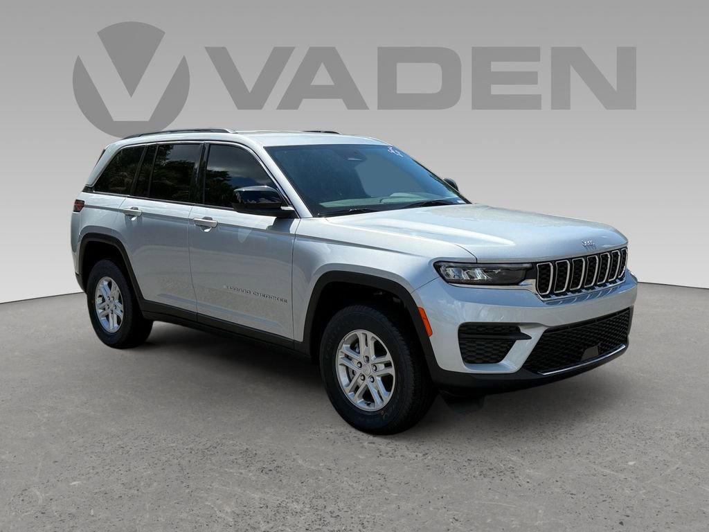 New 2025 Jeep Grand Cherokee Laredo