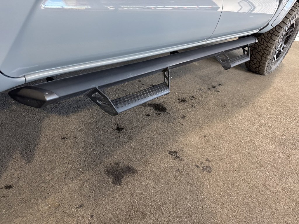 Used 2019 Toyota Tacoma TRD Sport image 9