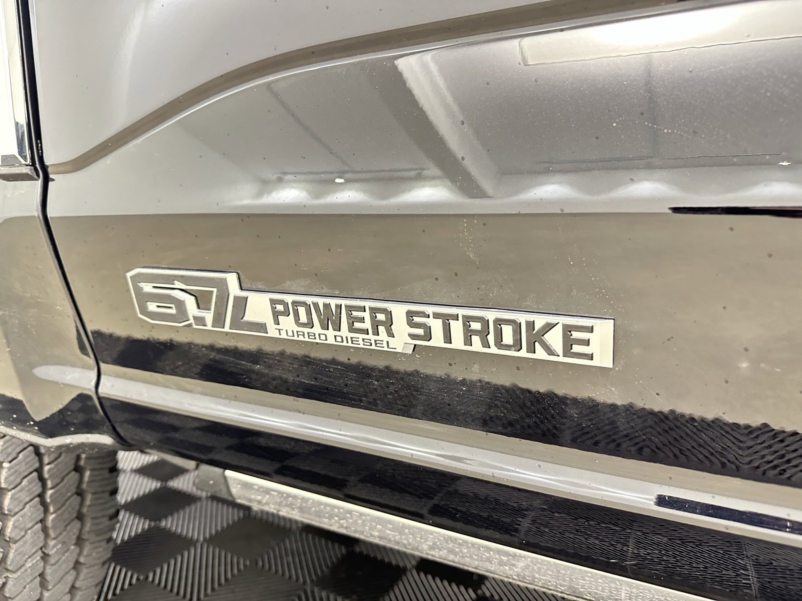 New 2025 Ford F250 Lariat w/ Lariat Ultimate Package image 9