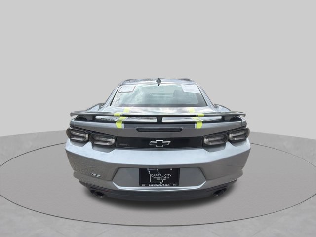 Used 2023 Chevrolet Camaro LT RWD image 5