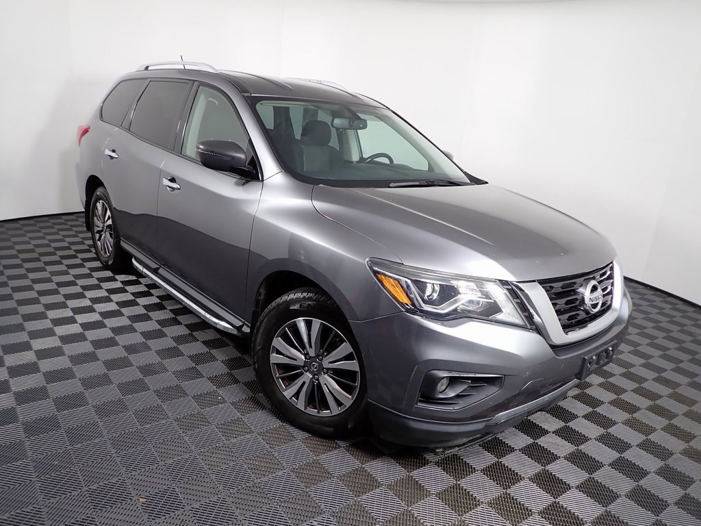 Used 2018 Nissan Pathfinder SV w/ SV All Weather Package image 5