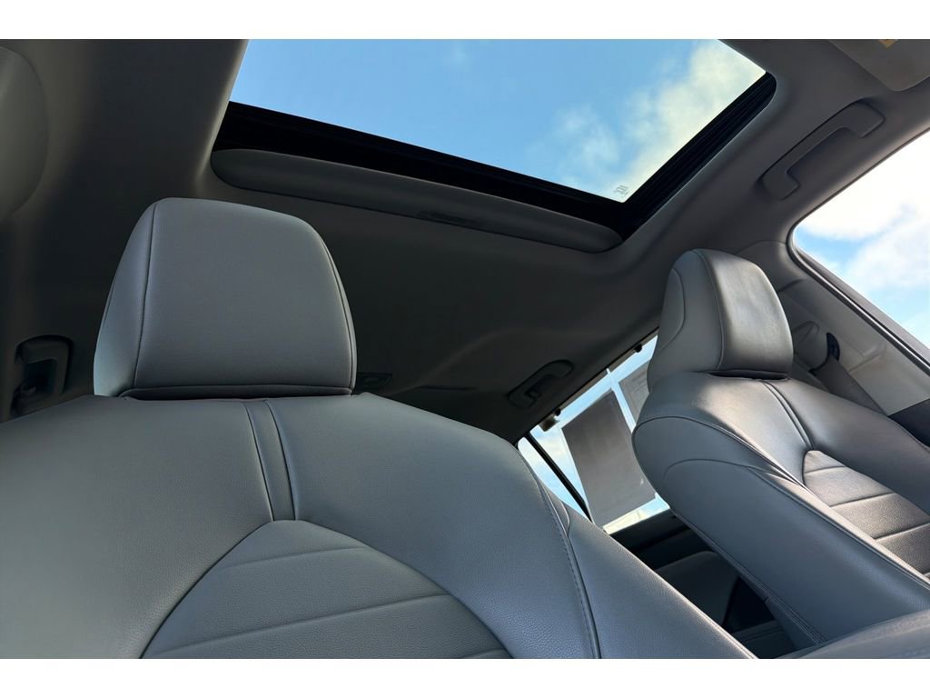 Used 2020 Toyota Highlander XLE image 20