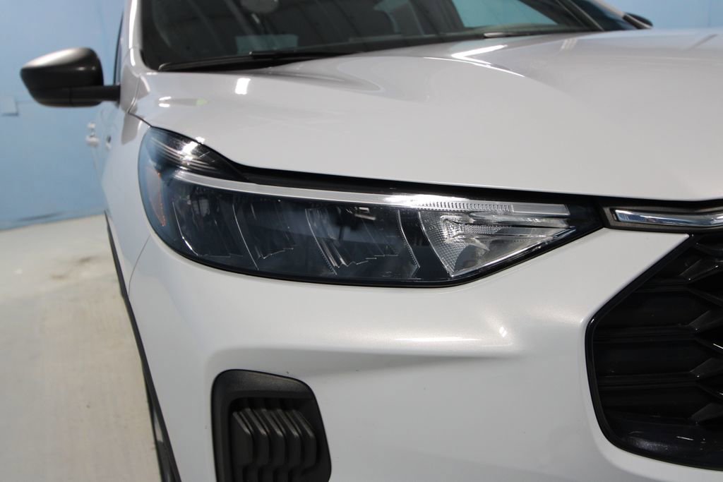 Used 2025 Ford Escape ST-Line w/ Equipment Group 301A image 37