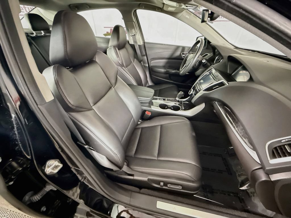 Used 2019 Acura TLX FWD image 28