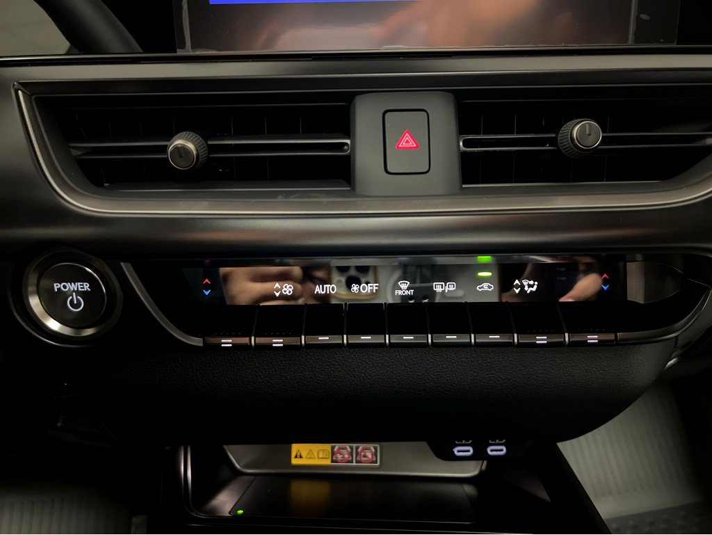 New 2025 Lexus UX 300h AWD image 17