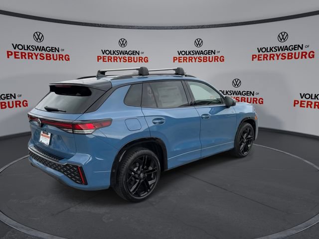 New 2026 Volkswagen Tiguan SE R-Line FWD image 8