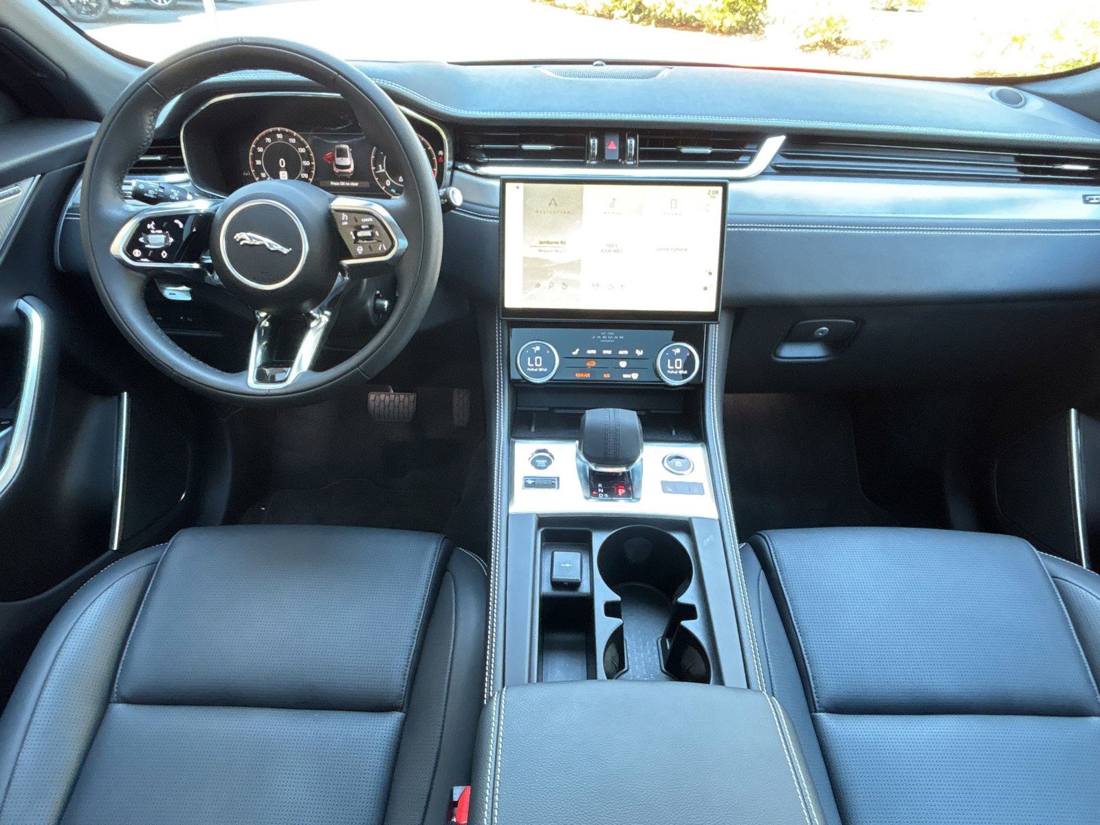 Used 2026 Jaguar F-PACE R-Dynamic S image 16