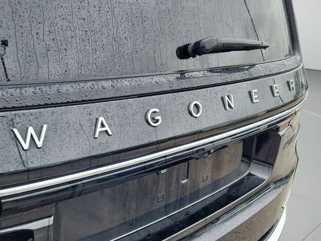 Used 2024 Jeep Wagoneer L Series II w/ Flexible Seating Group image 5