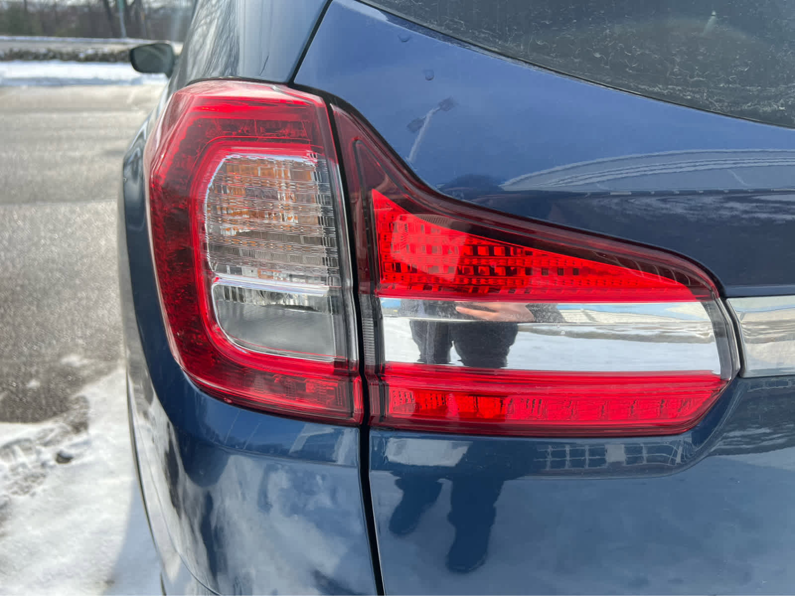 Used 2022 Subaru Ascent Premium image 7