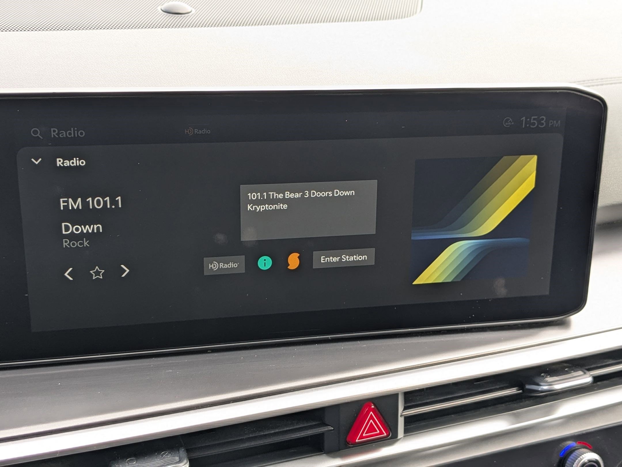 Used 2024 Kia Sorento S image 19