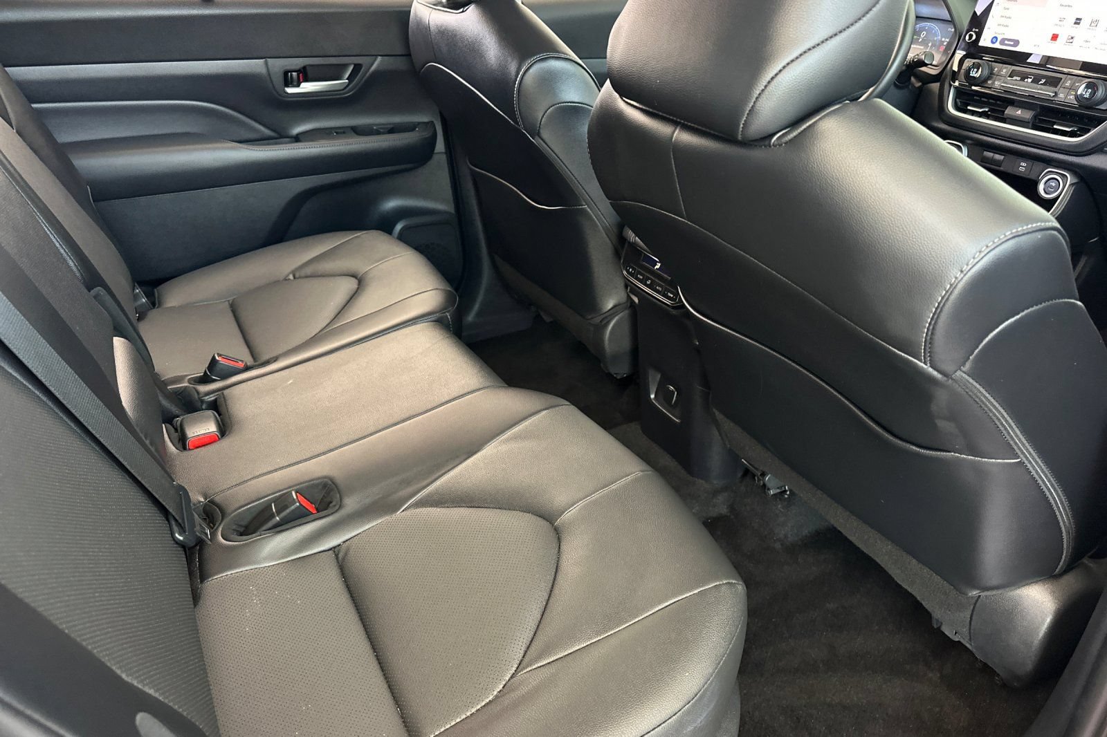 Used 2024 Toyota Grand Highlander FWD image 20