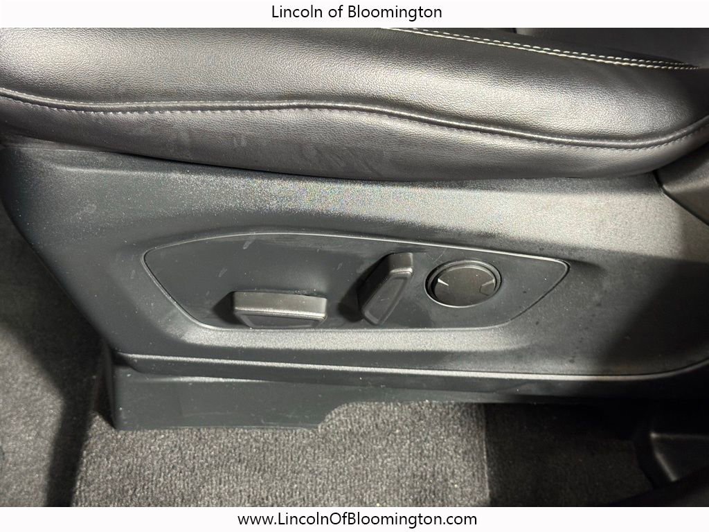 Used 2023 Ford Explorer XLT w/ Equipment Group 202A image 19