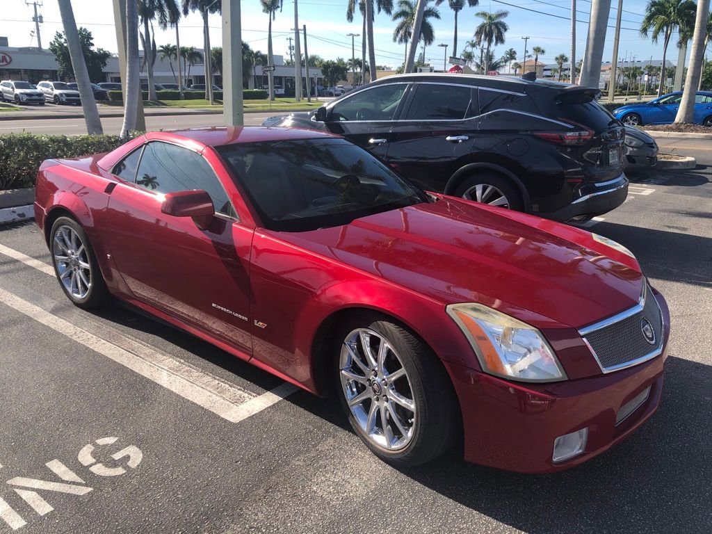 Used 2008 Cadillac XLR V RWD image 1