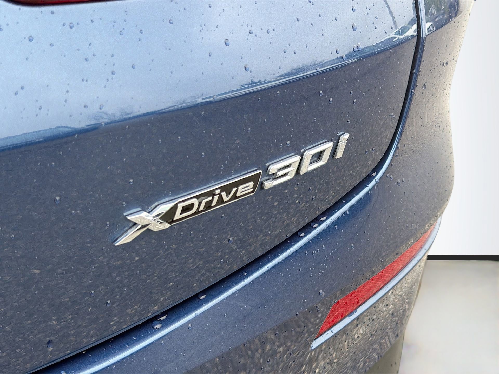 Certified 2025 BMW X4 xDrive30i image 12