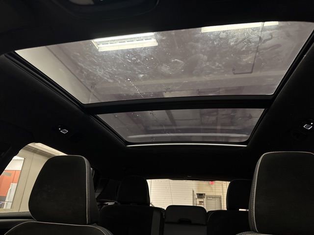 Used 2023 Volvo XC40 Recharge Plus image 26