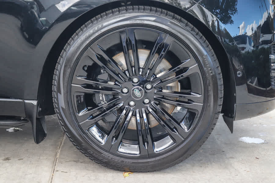 Certified 2023 Land Rover Range Rover SE AWD/4WD image 8