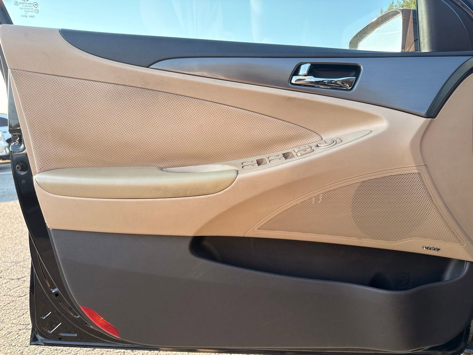 Used 2014 Hyundai Sonata Limited w/ Panoramic Sunroof Package 02 image 13