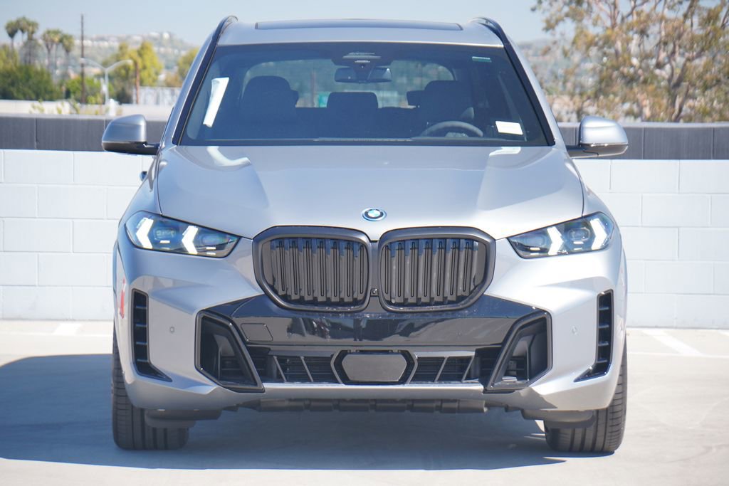 New 2026 BMW X5 xDrive50e w/ M Sport Package image 2