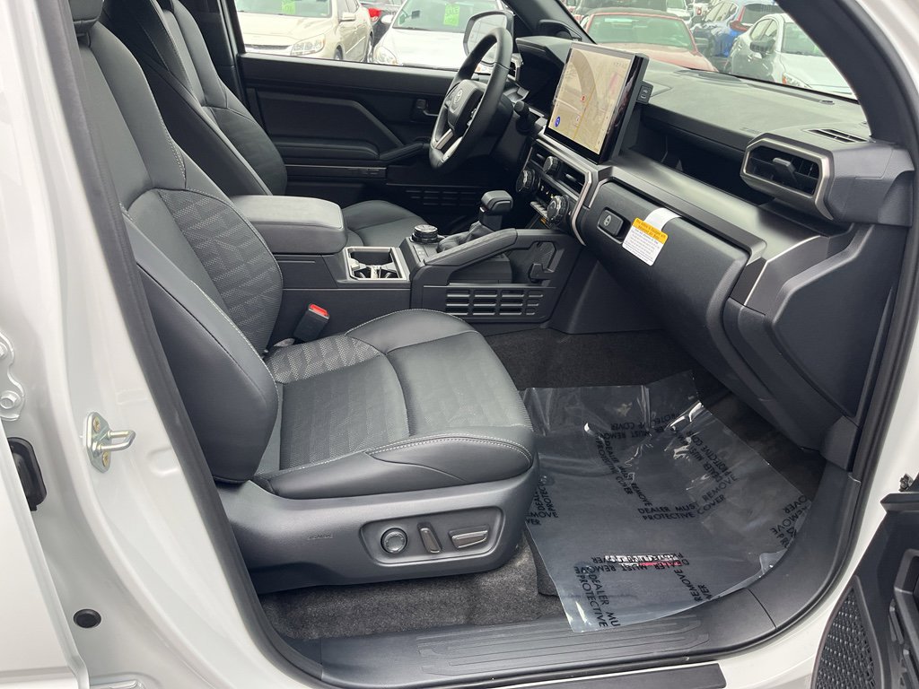 Used 2025 Toyota 4Runner TRD Off-Road Premium image 33