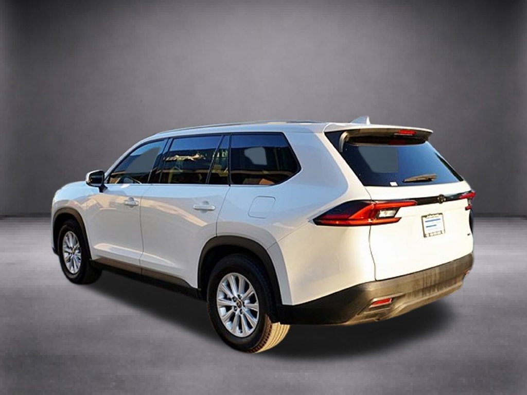 Used 2025 Toyota Grand Highlander FWD image 6