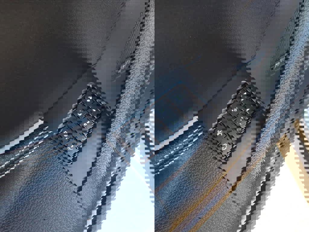 Used 2020 Jaguar F-PACE Checkered Flag image 15