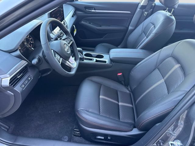 New 2026 Nissan Altima 2.5 SR FWD image 13